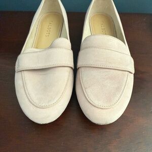 Talbots Women's Cream Loafers